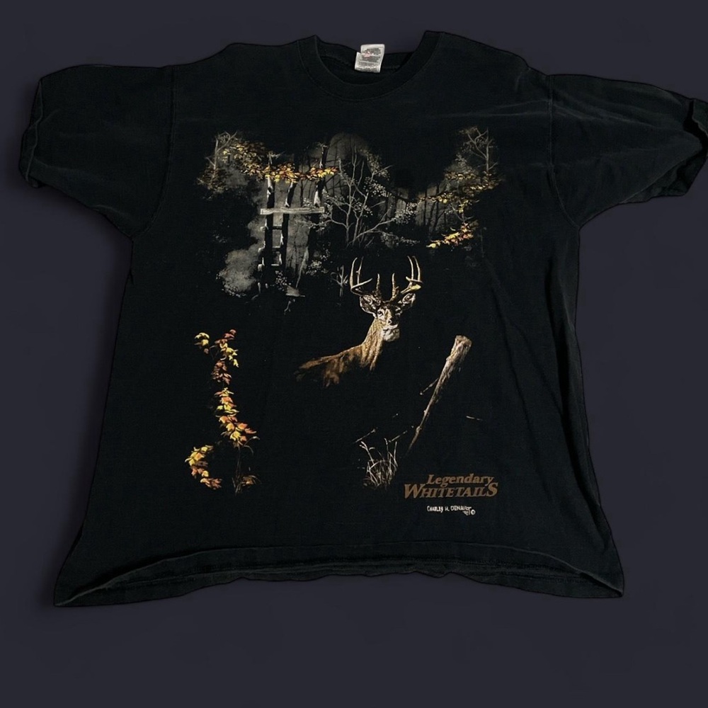 VINTAGE LEGENDARY WHITE TAILS SHIRT